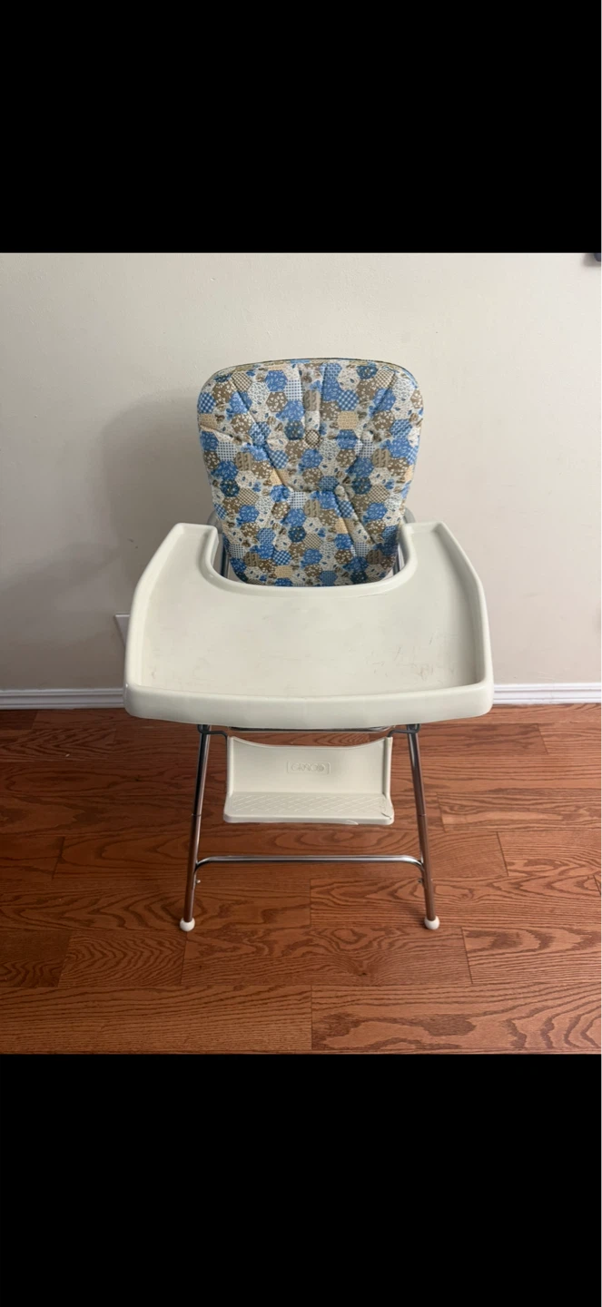 Foldable Soft Eat/Feed High Chair - photo 2