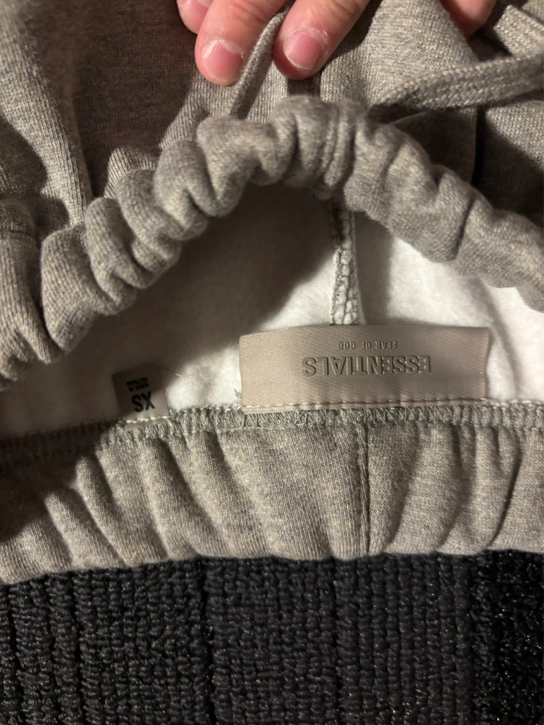 ESSENTIALS Fear of God Grey Sweat Shorts - photo 4