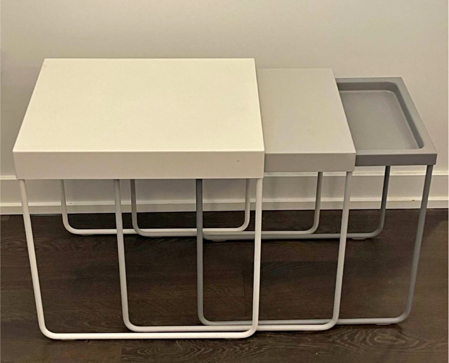 Nesting side tables