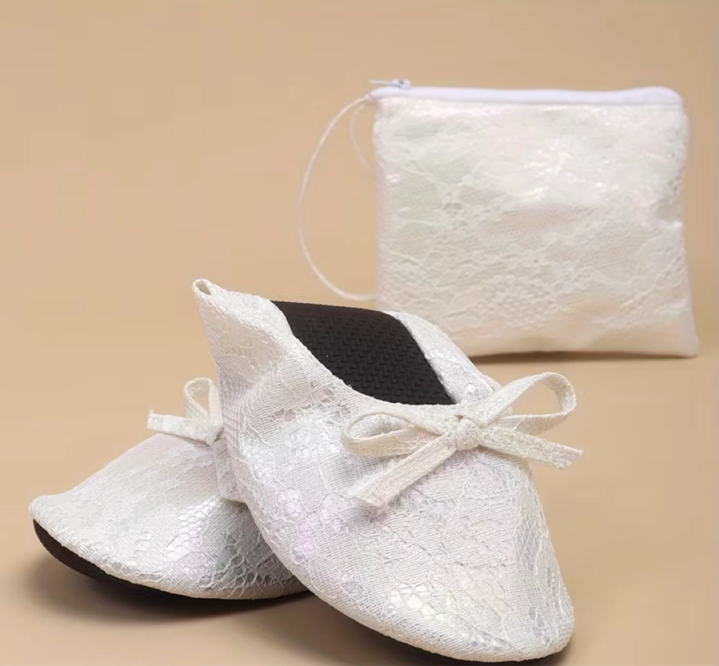 White Lace Foldable Dancing Flats with Pouch - photo 3
