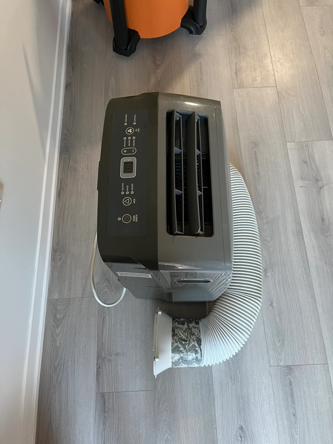 NOMA Portable Air Conditioner with Exhaust Hose - photo 2