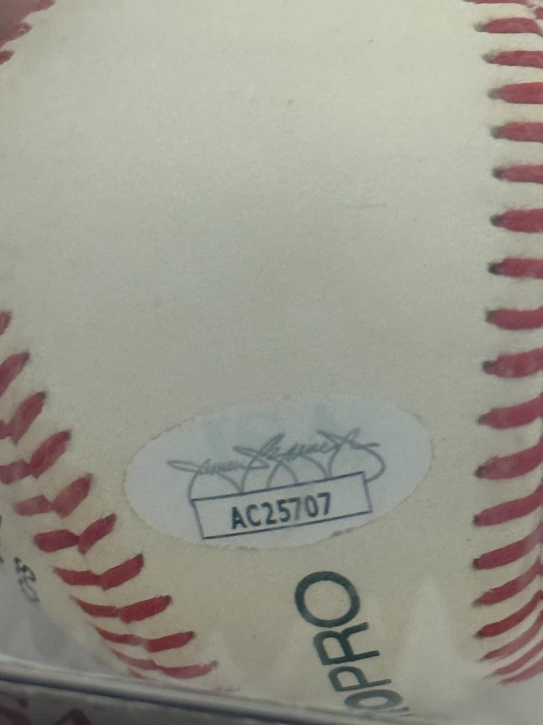 Autographed Baseball Memorabilia - photo 2