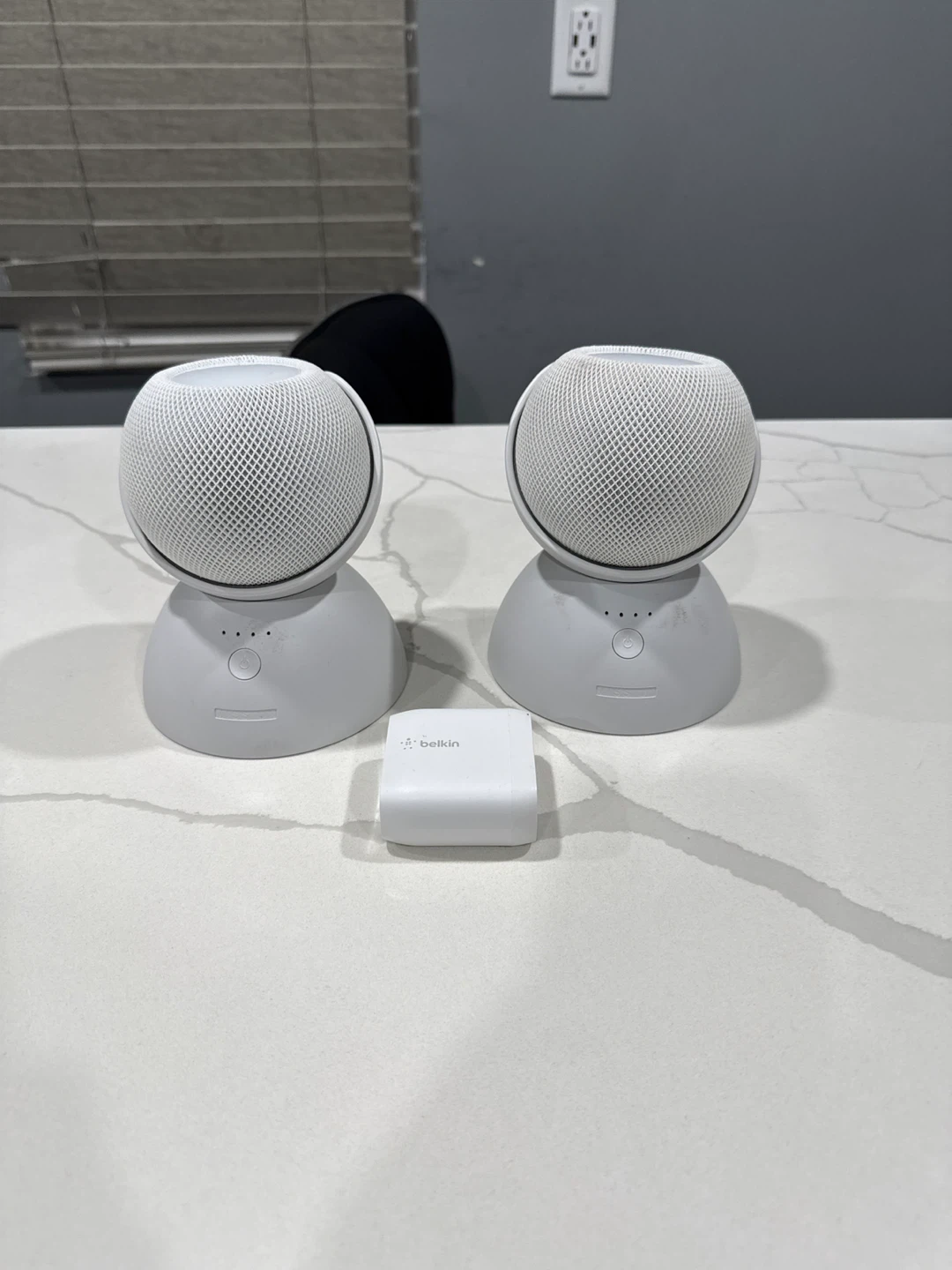 Apple HomePod Mini Stereo Pair (2x White) – Excellent Condition