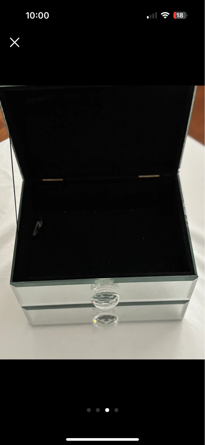 Mirrored Crystal Jewellery Box - photo 4