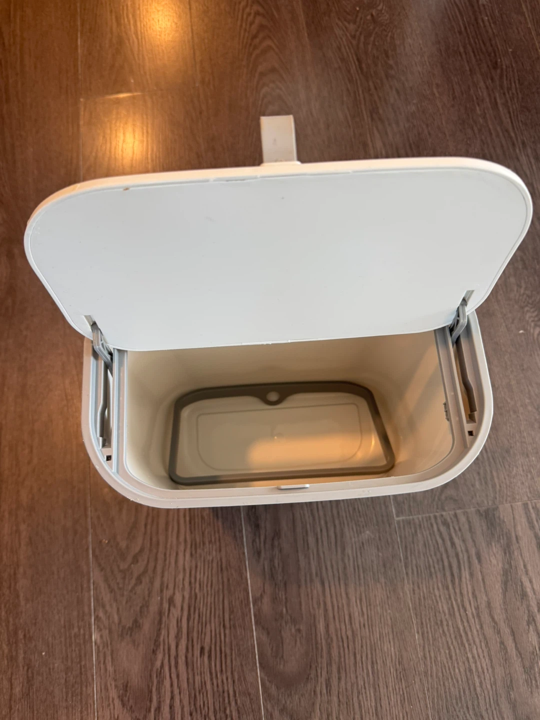 SONGMICS White Waste Bin with Lid