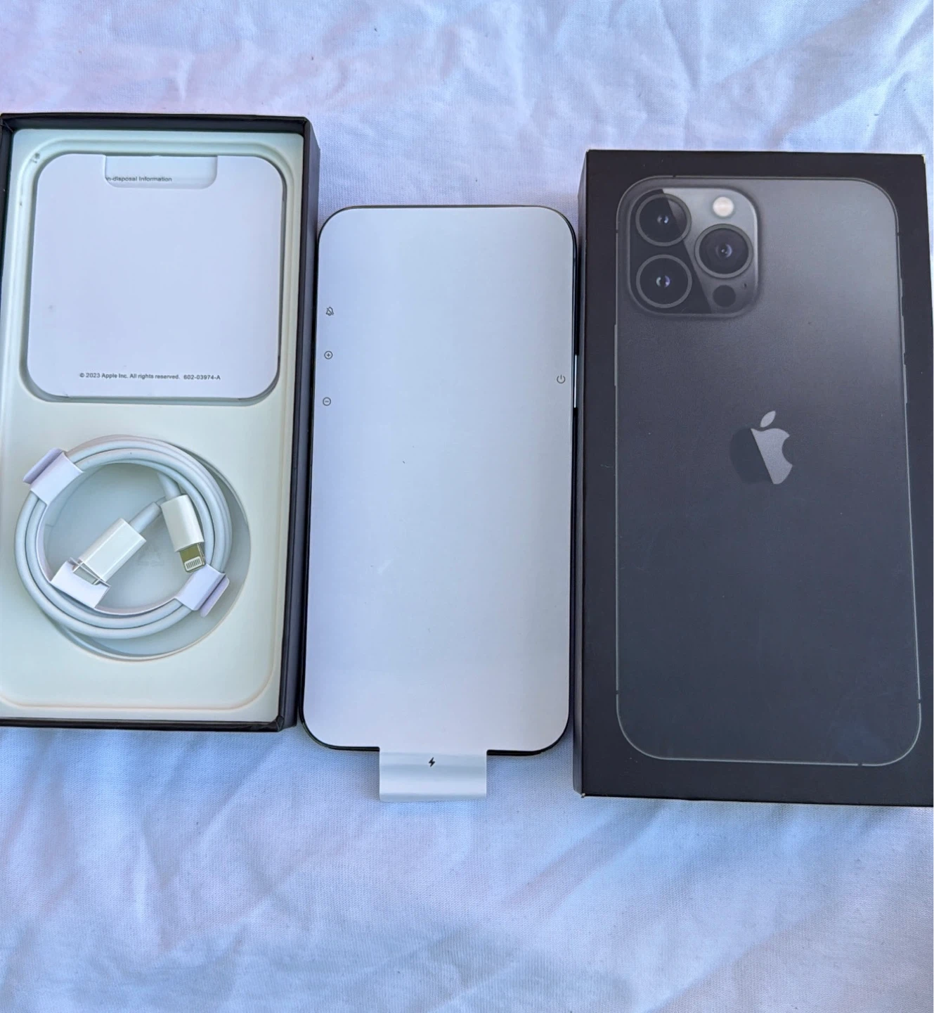 Apple iPhone 14 Pro - photo 2