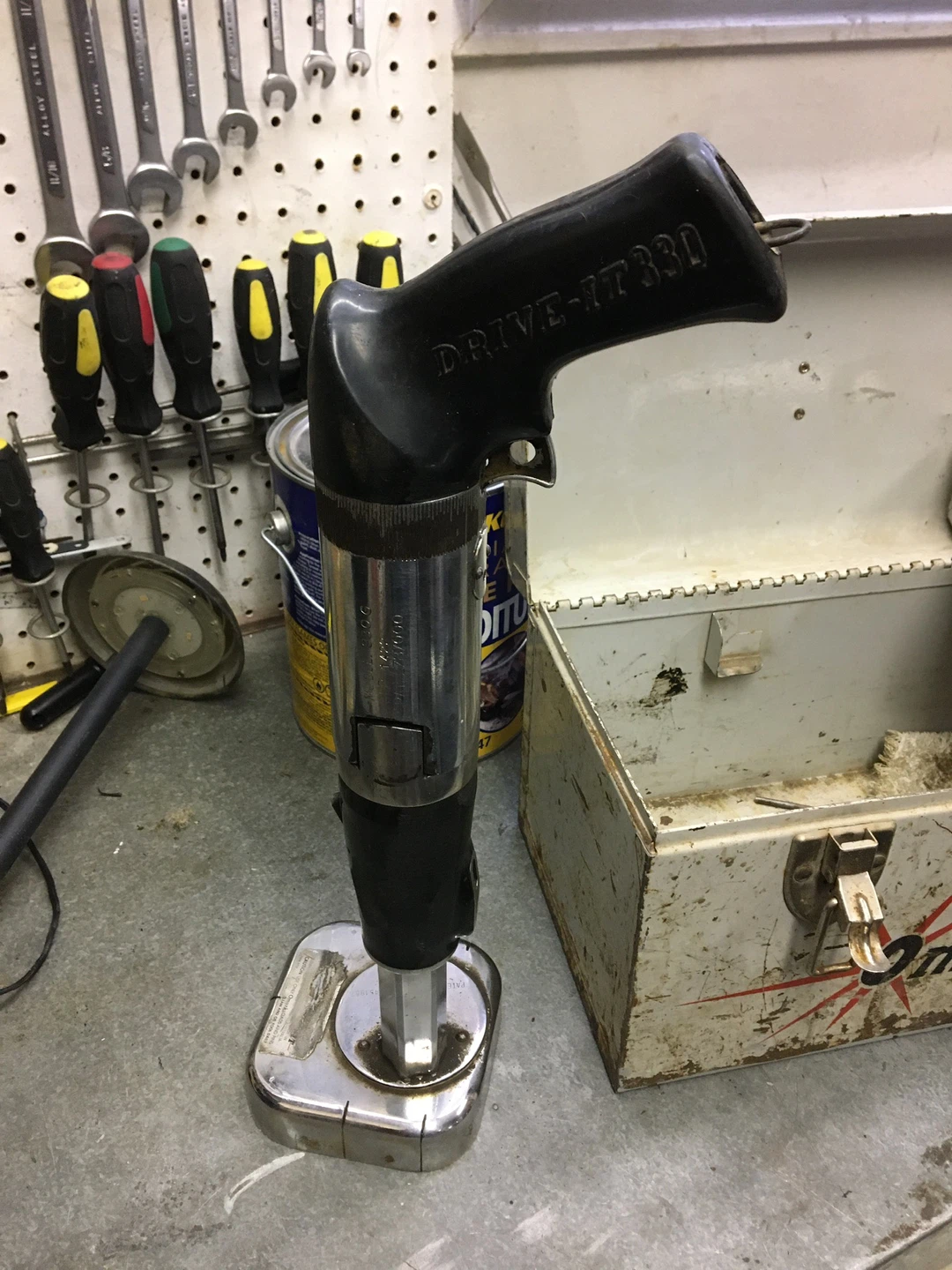 Omark - powder actuated tool