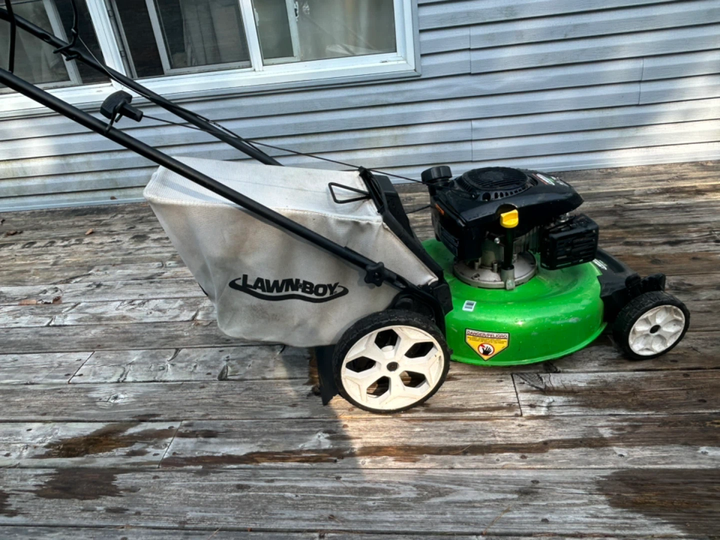 LawnBoy 6.5 HP 149cc Gas Lawn Mower - photo 2
