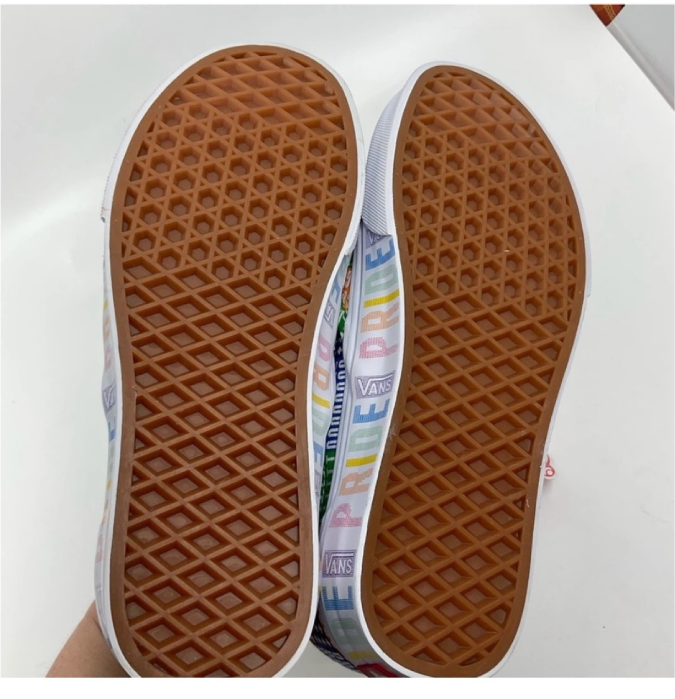 VANS Limited edition Pride slip-ons - photo 4