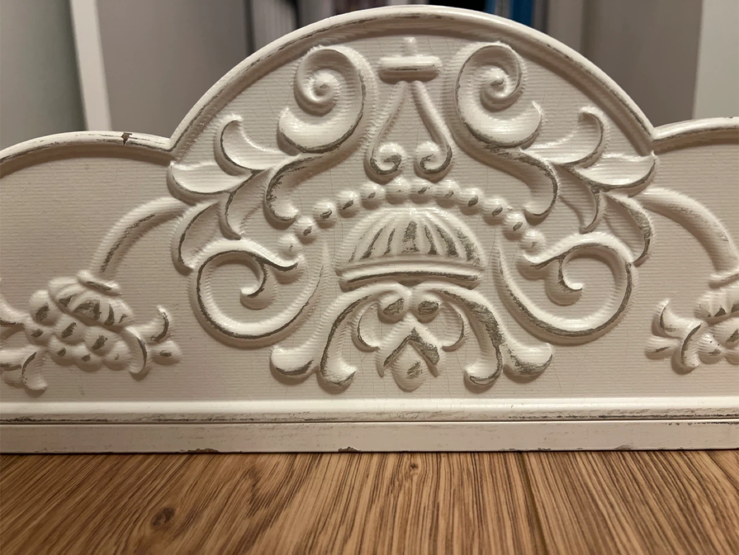 White decorative shelf - photo 4