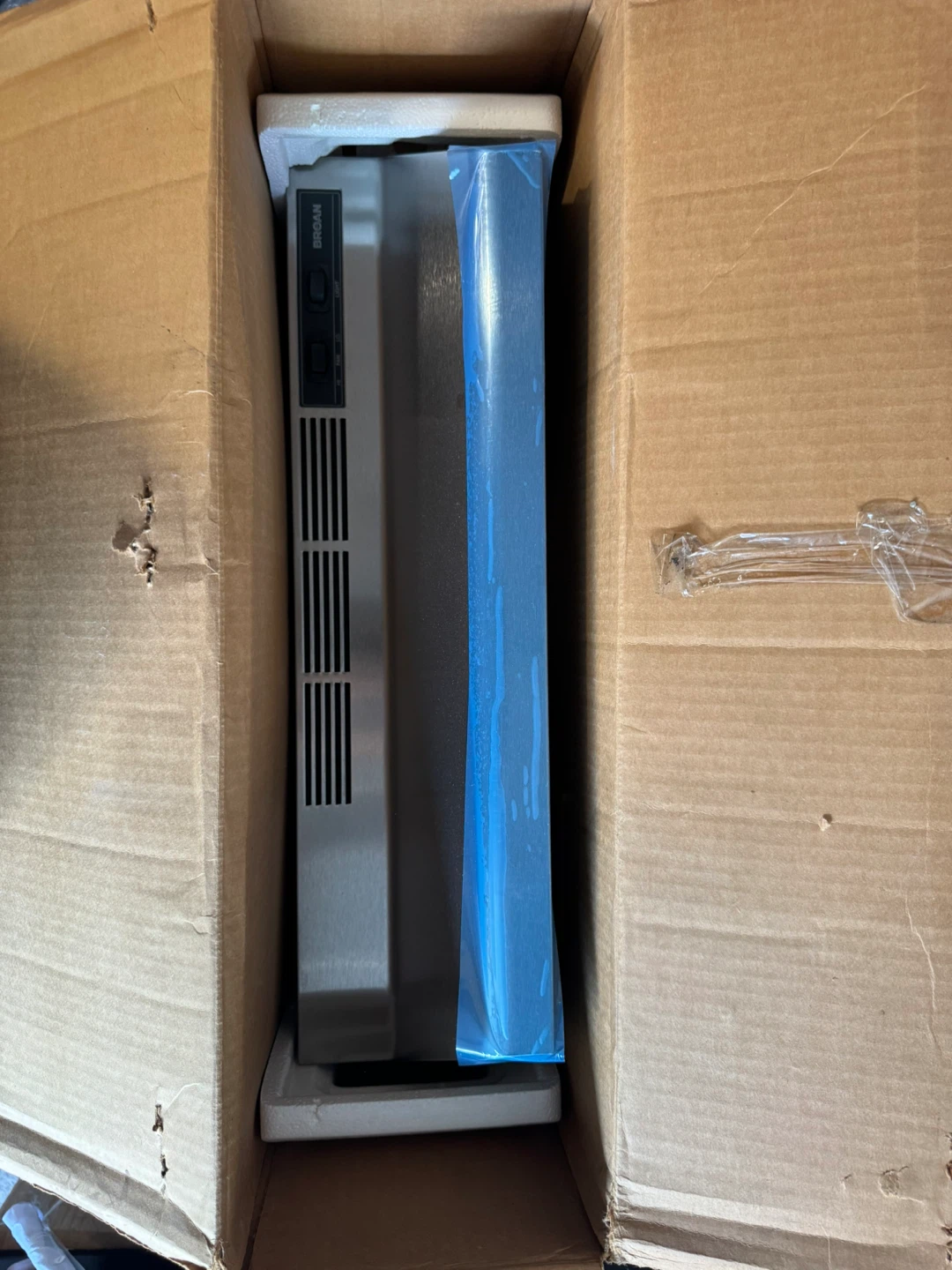 Broan 24" Economy Range Hood - photo 2
