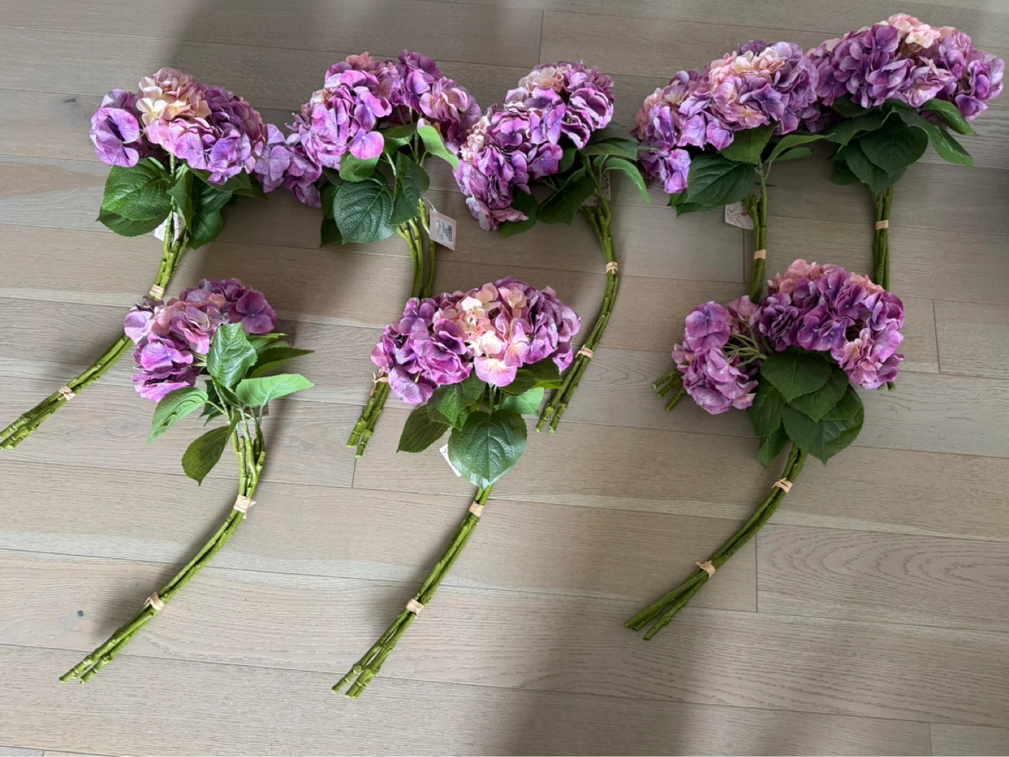 Large Hydrangea ( faux ) arrangement with pot - photo 3
