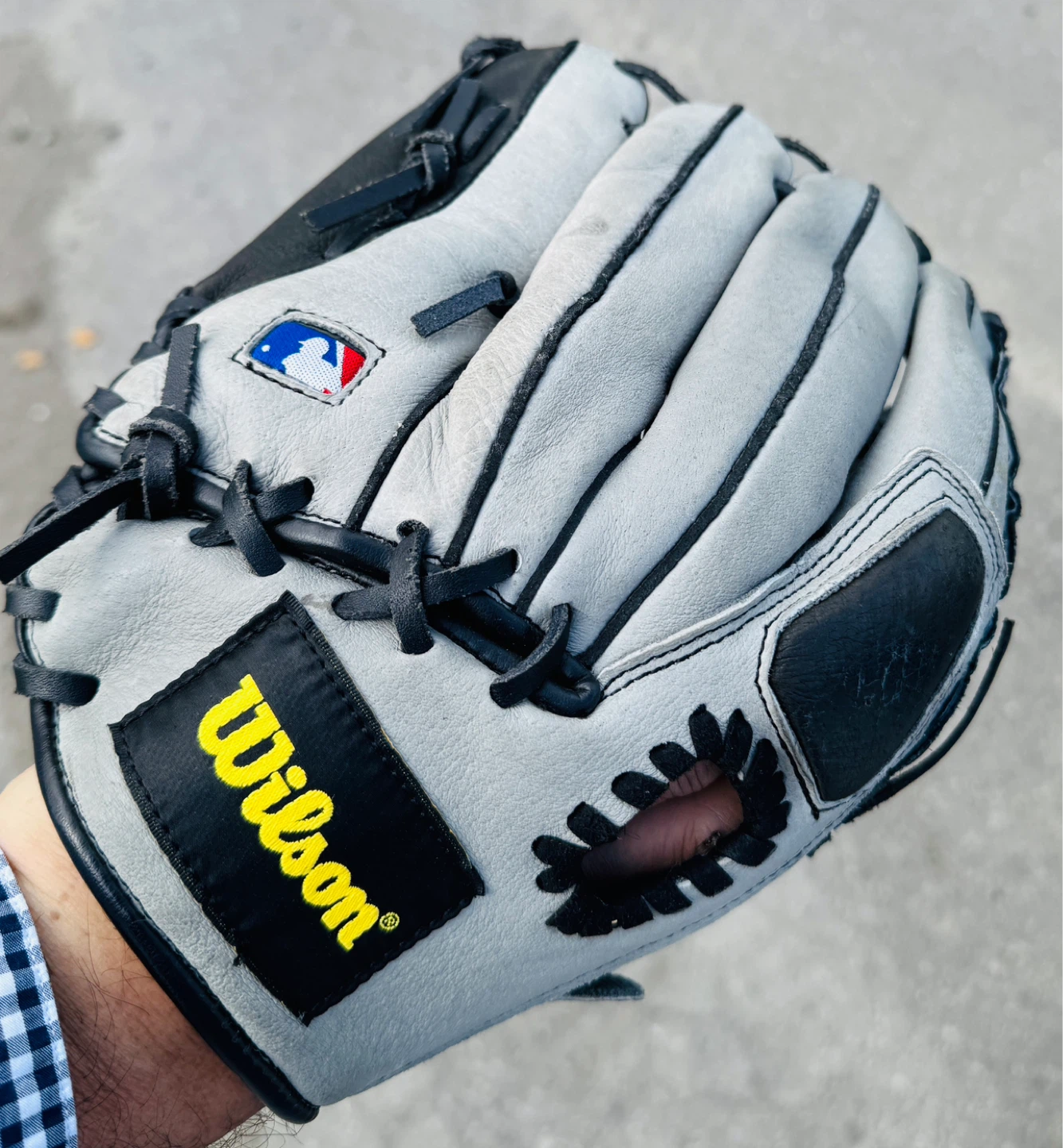 Wilson Baseball Glove 12.5” size - photo 2