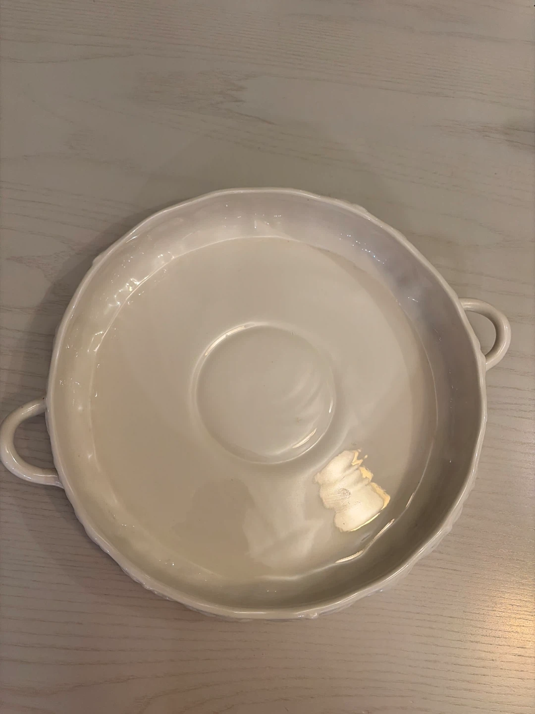White Ceramic Round Serving Dish with Leaf Embossing - photo 3
