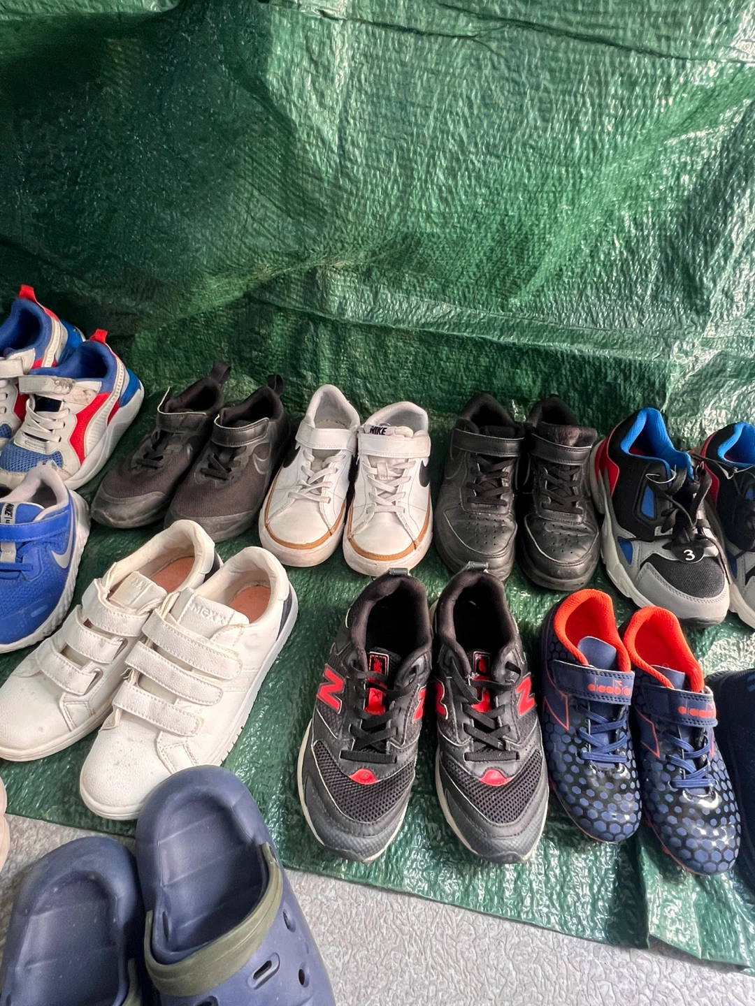Nike Kids Shoes - photo 3