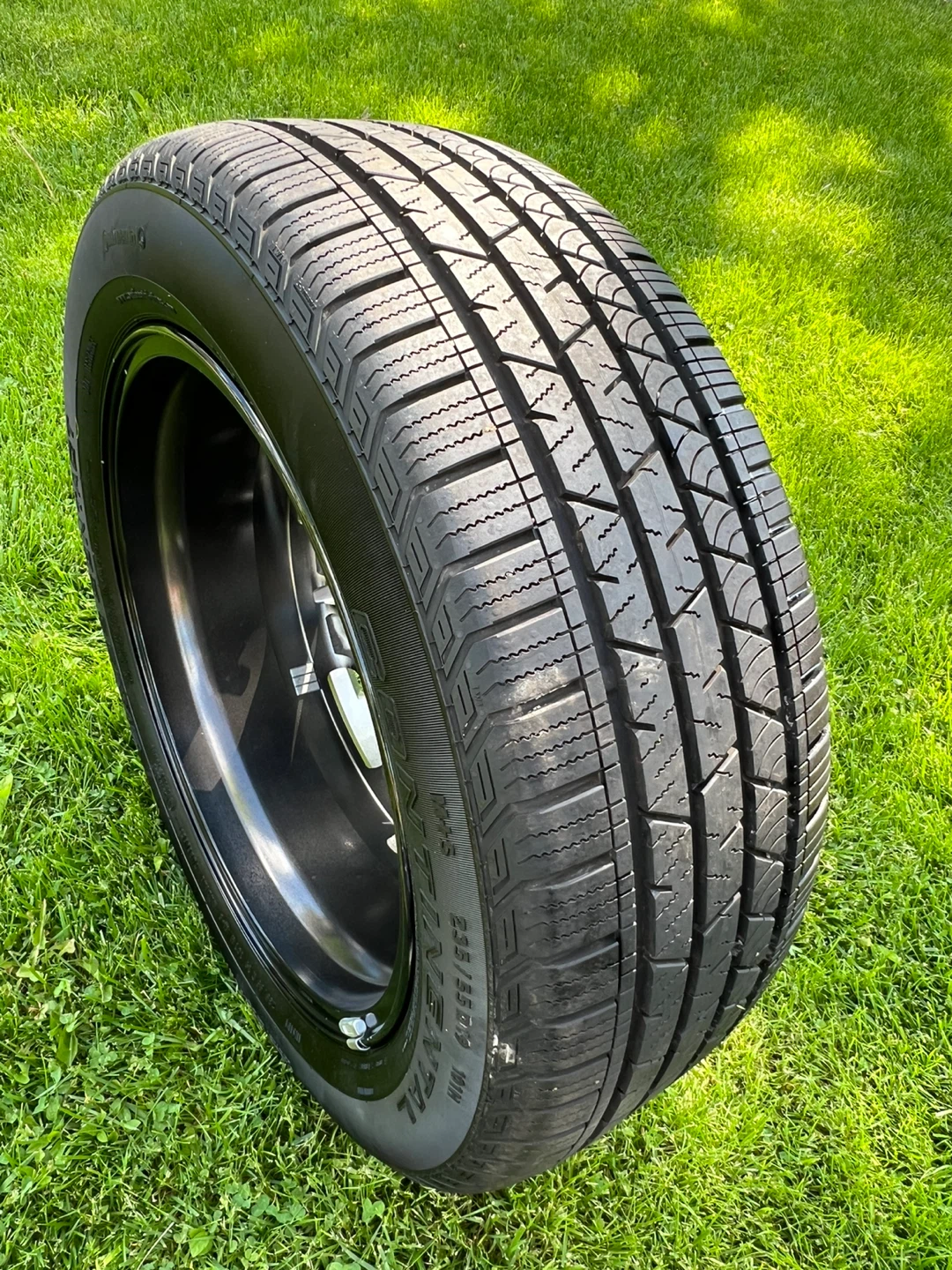 Hyundai Santa Fe All-Season Tires/Rims + TPMS Like New - photo 5