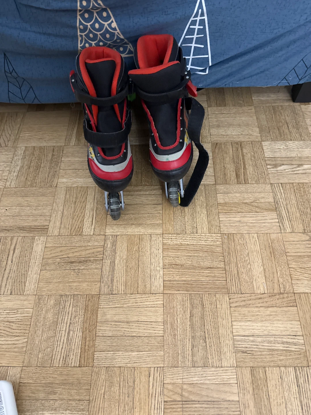 Black and Red Rollerblades - photo 2