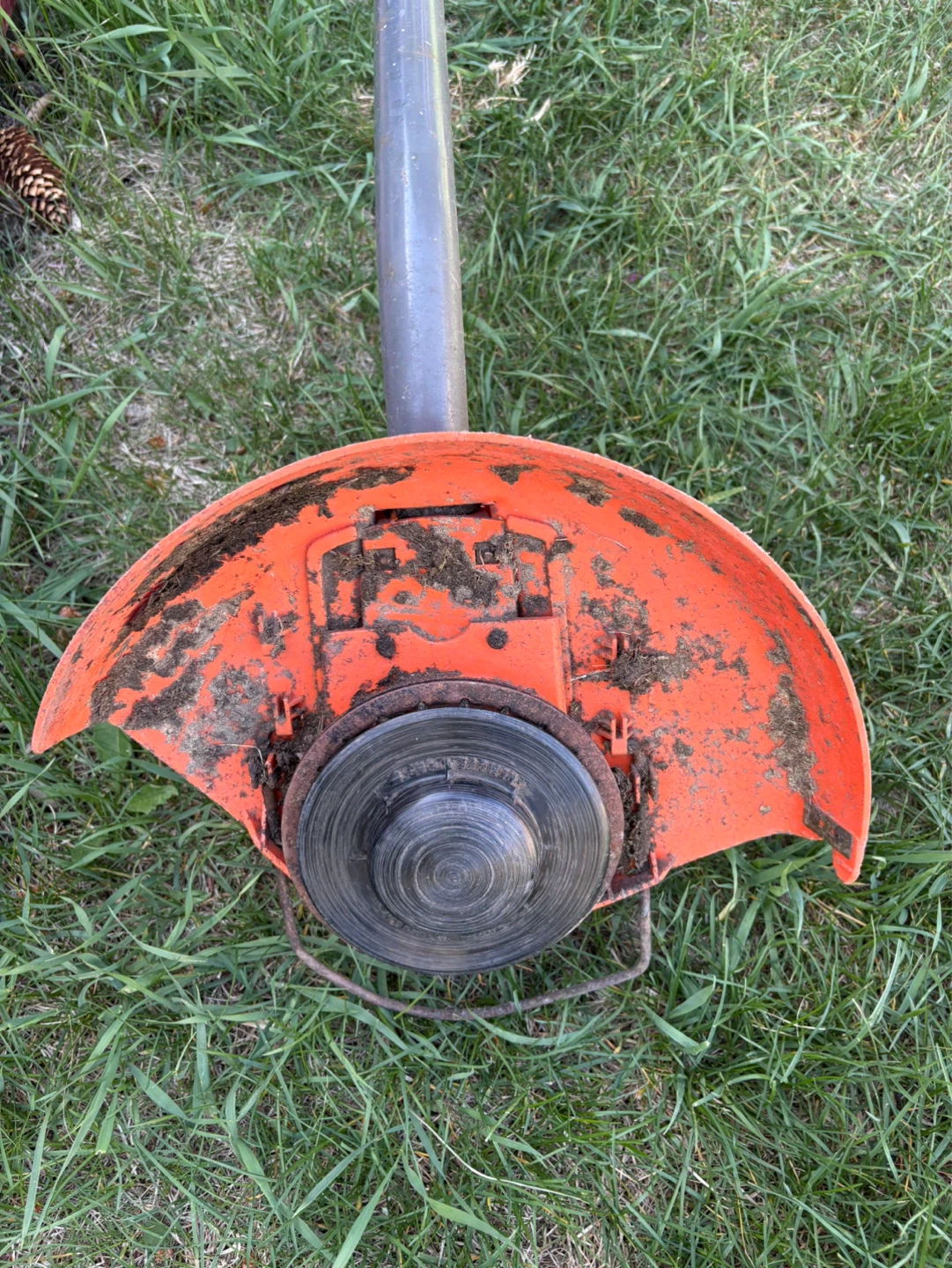 Black & Decker Electric String Trimmer - photo 2
