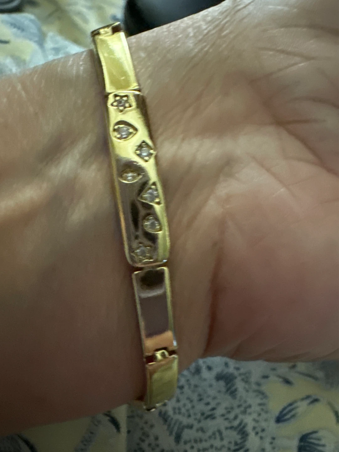 Gold laminated Link Bracelet with Rhinestones