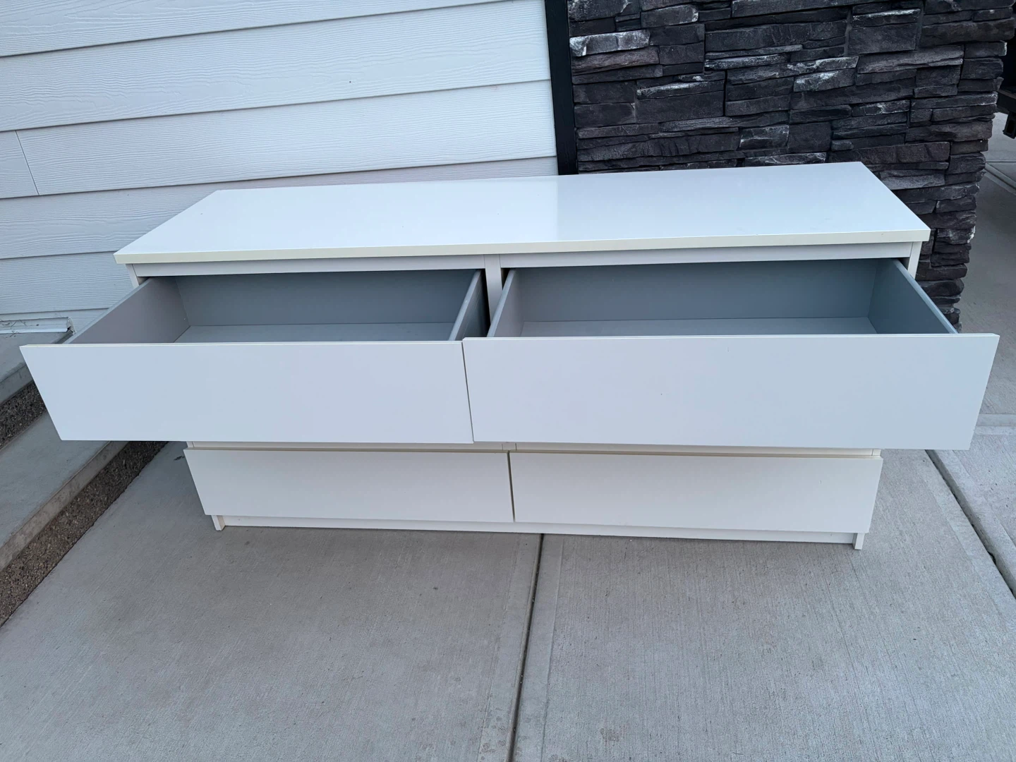 IKEA MALM dresser with 6 drawers - photo 2