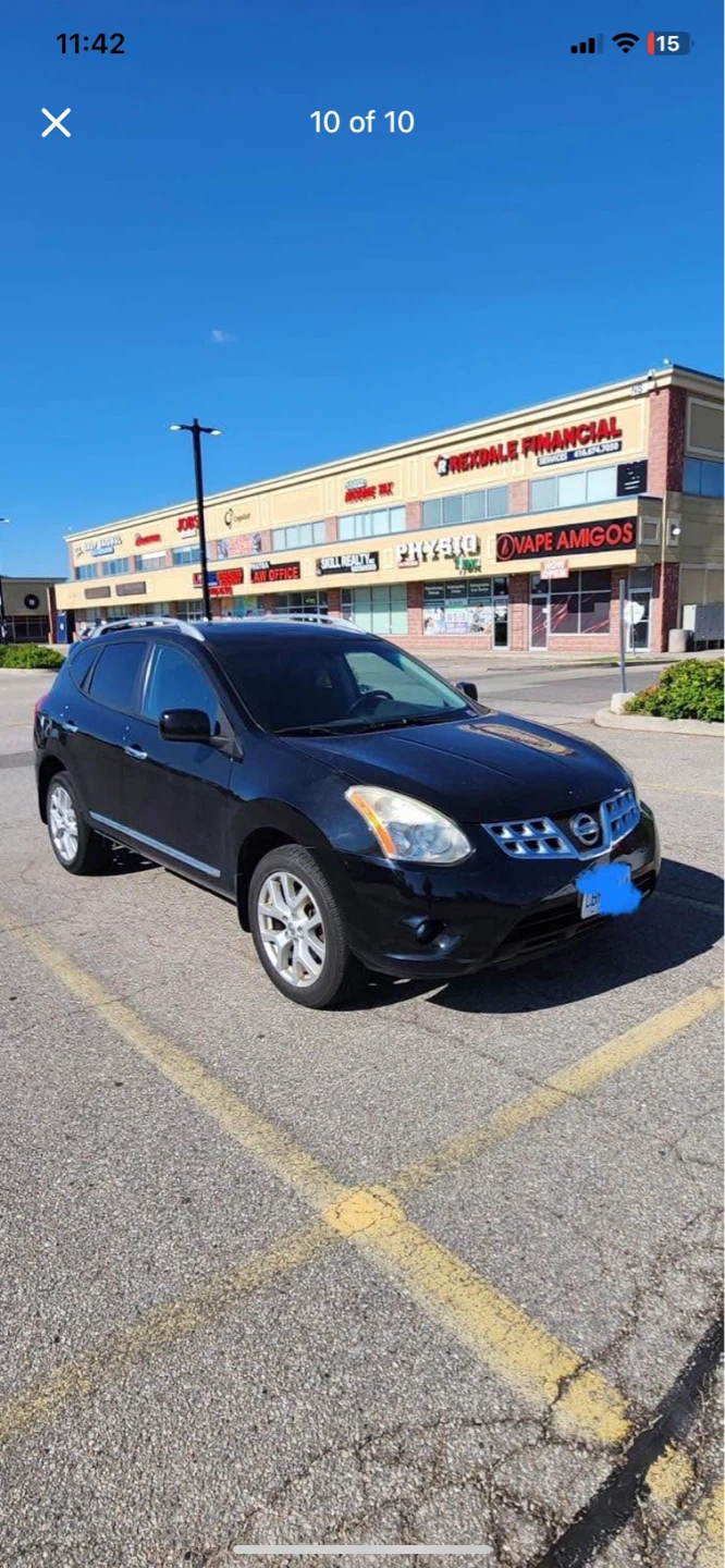 Black Nissan Rogue SUV