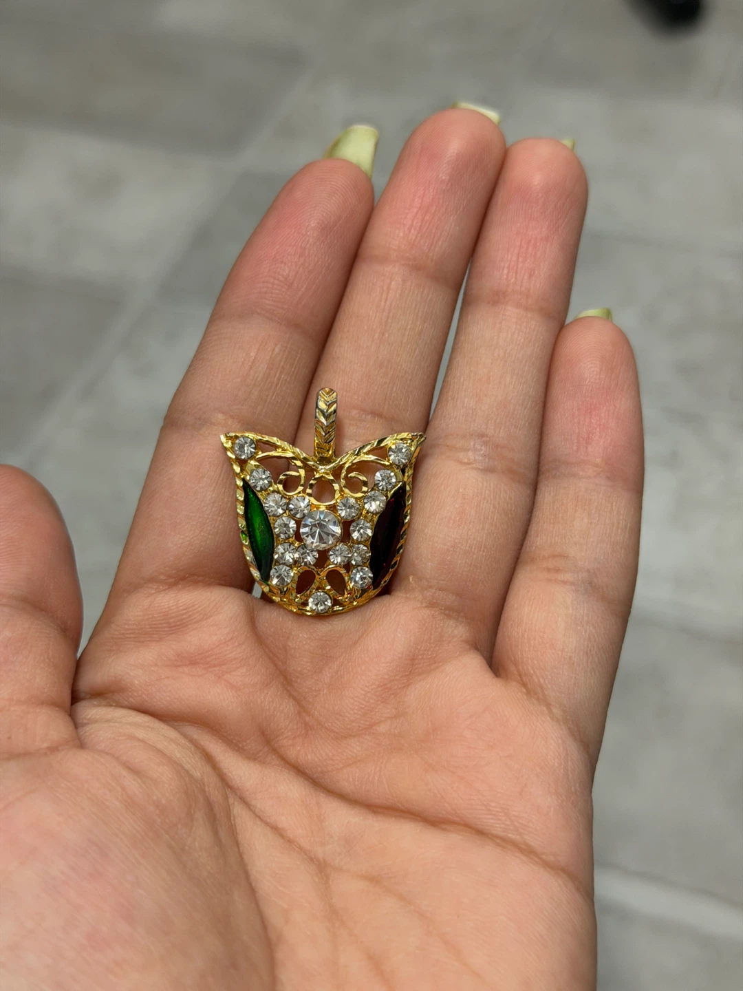 Gold tone pendant with clear and green stones - photo 5
