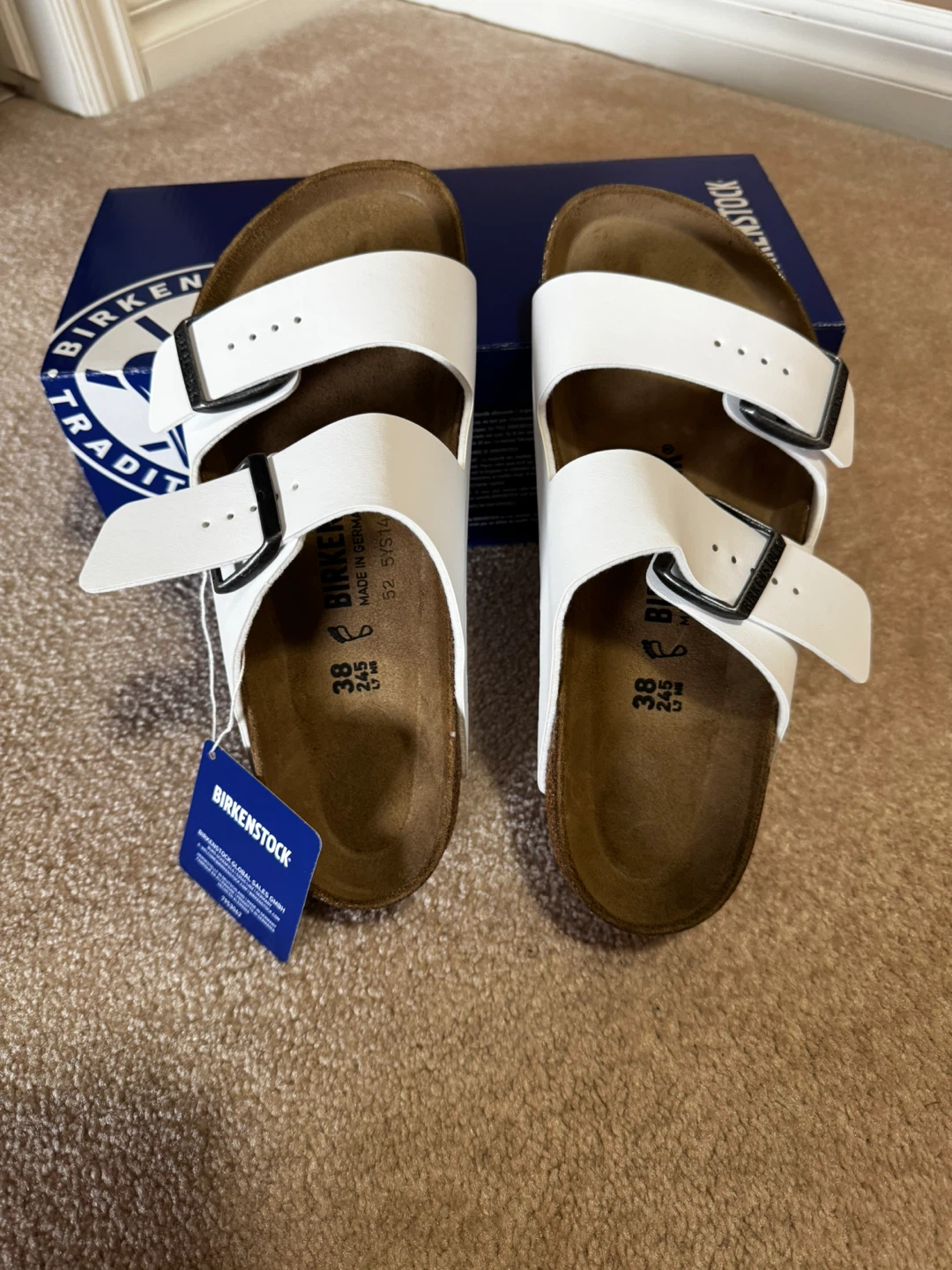 Birkenstock Arizona Sandals, -White Size 38 - photo 2