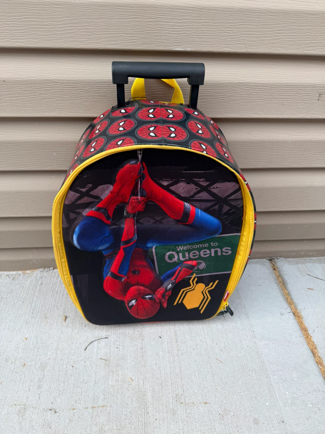 Spider-Man Rolling Backpack - photo 5