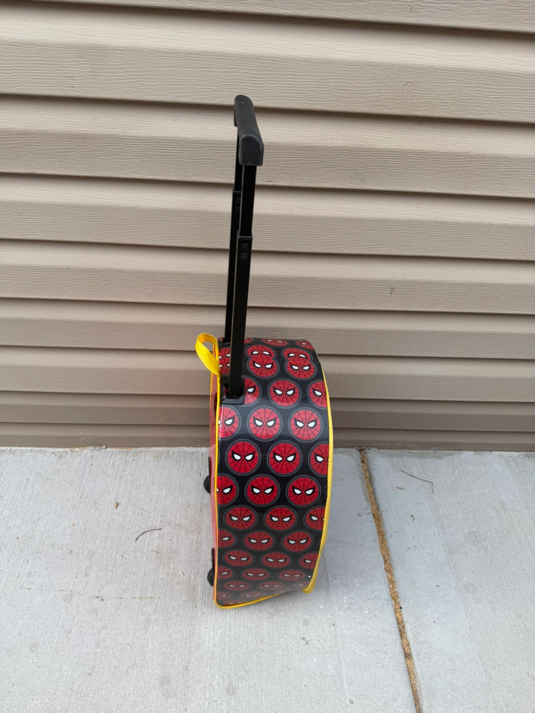 Spider-Man Rolling Backpack - photo 2