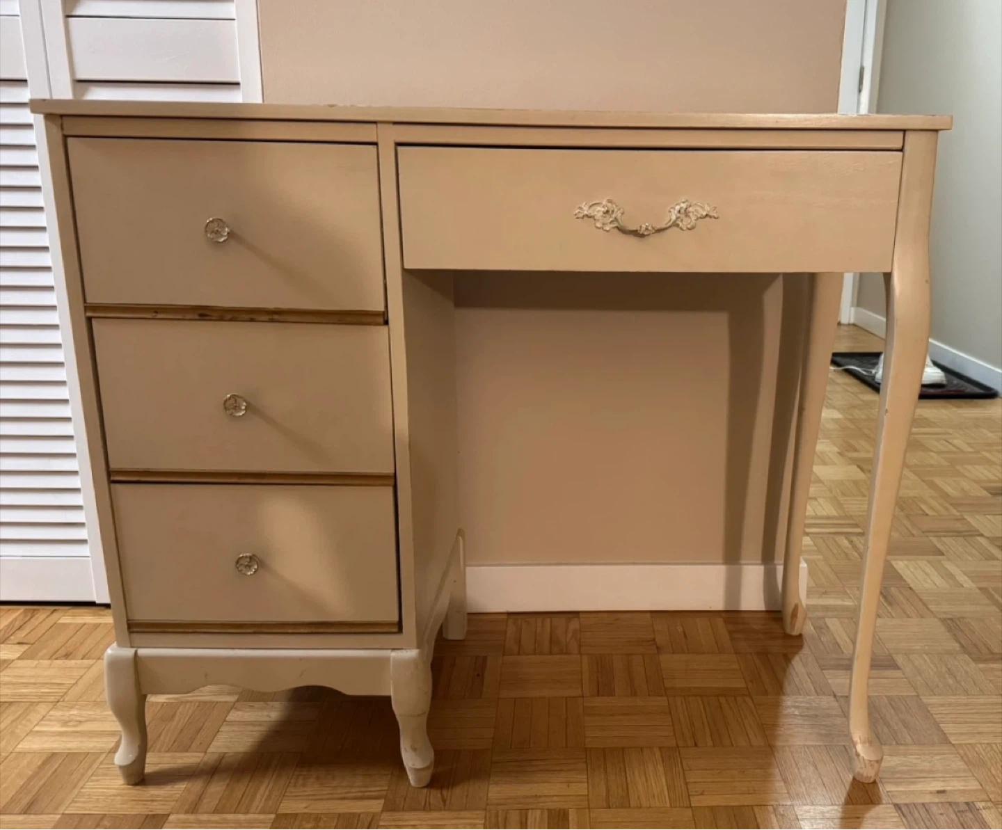 Vanity Desk with Drawers