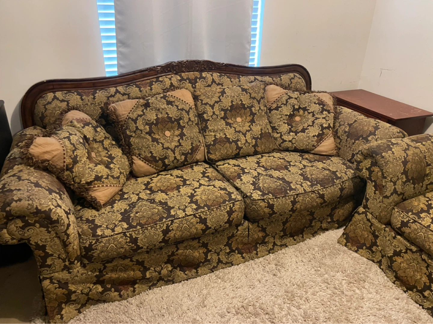 Vintage Floral Loveseat Sofa - photo 2