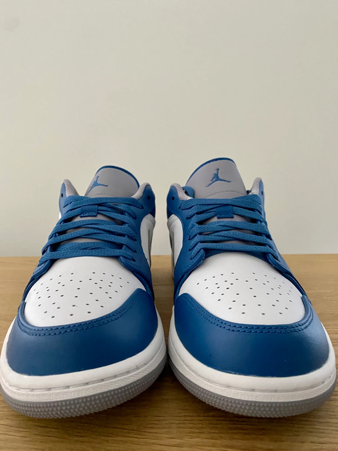 Nike Air Jordan 1 Low SE Blue White Grey Sneakers - photo 4