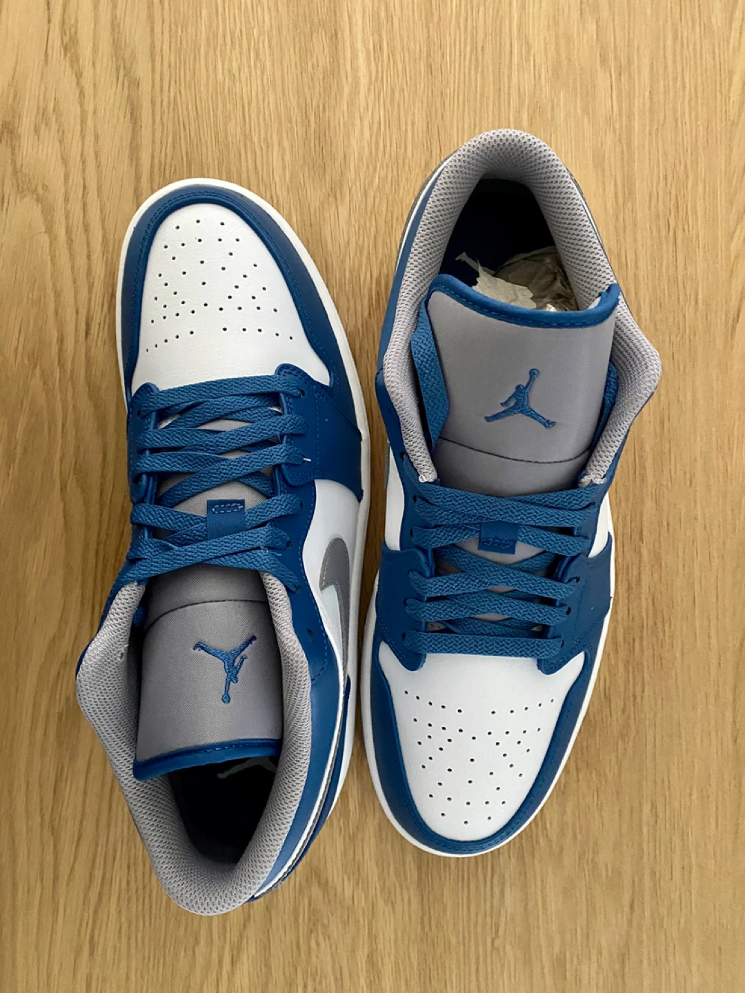 Nike Air Jordan 1 Low SE Blue White Grey Sneakers