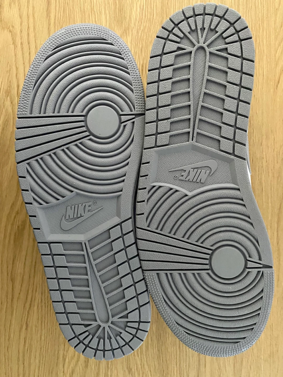 Nike Air Jordan 1 Low SE Blue White Grey Sneakers - photo 3