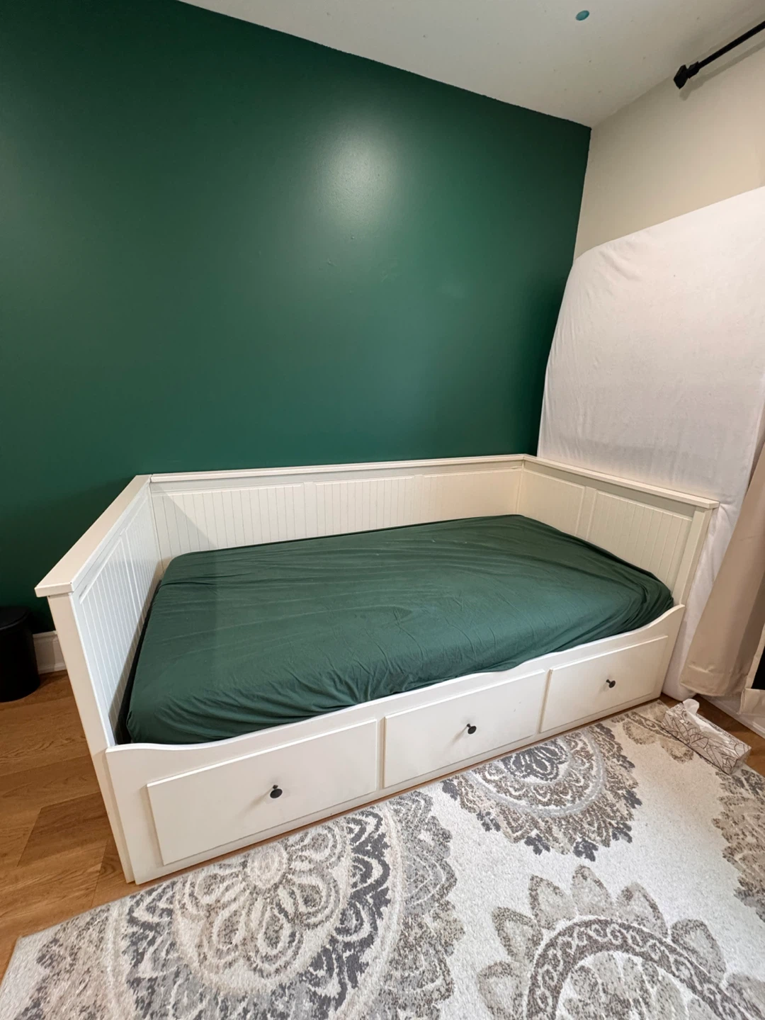 Ikea Hemnes White Daybed with Drawers