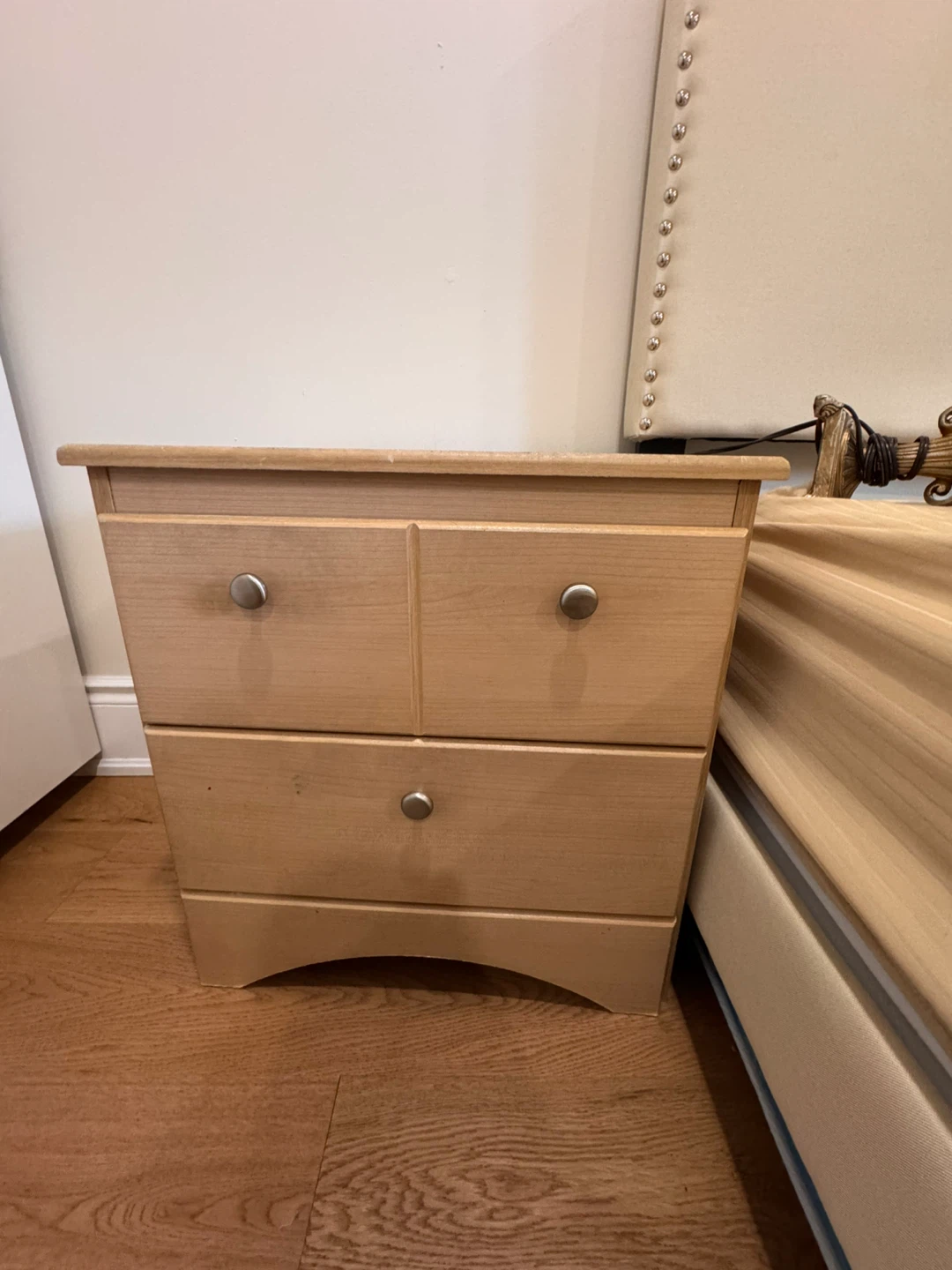 2 Light Wood 3-Drawer Nightstands