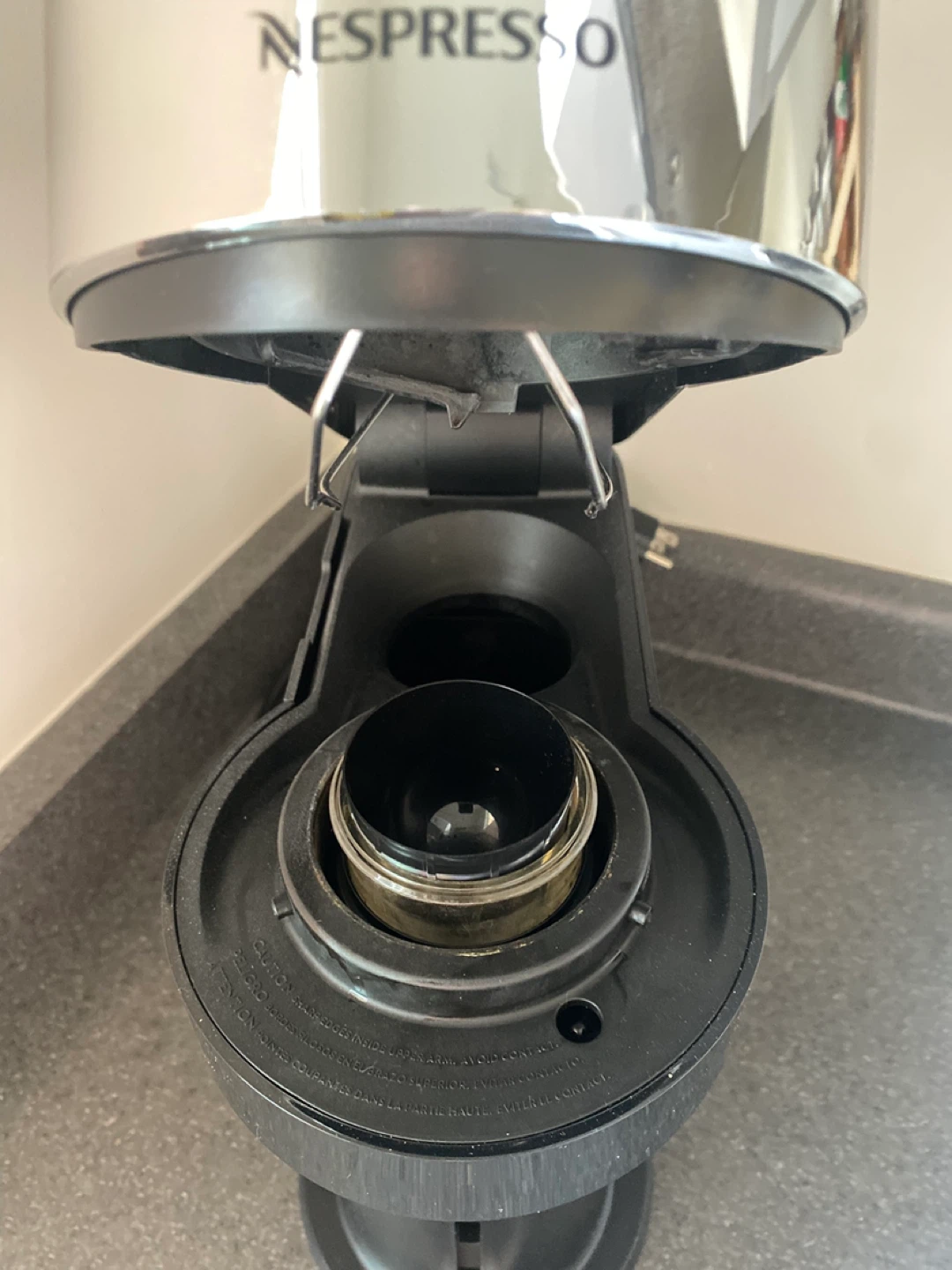 Nespresso Vertuo Coffee Machine - photo 4