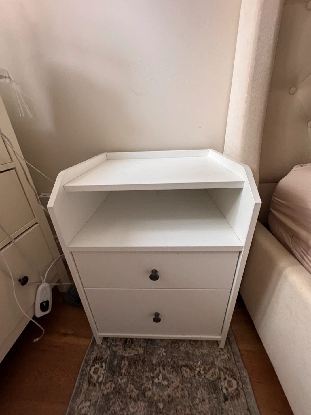 Set of 2 White 2-Drawer Nightstand - photo 2