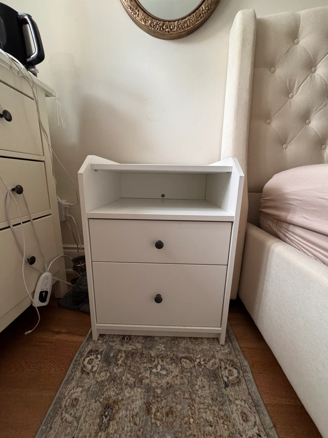 Set of 2 White 2-Drawer Nightstand