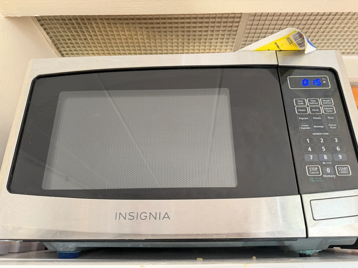 Insignia Microwave Oven - photo 2