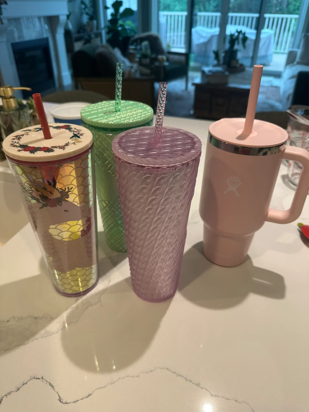 Assorted Tumblers with Straws - photo 2