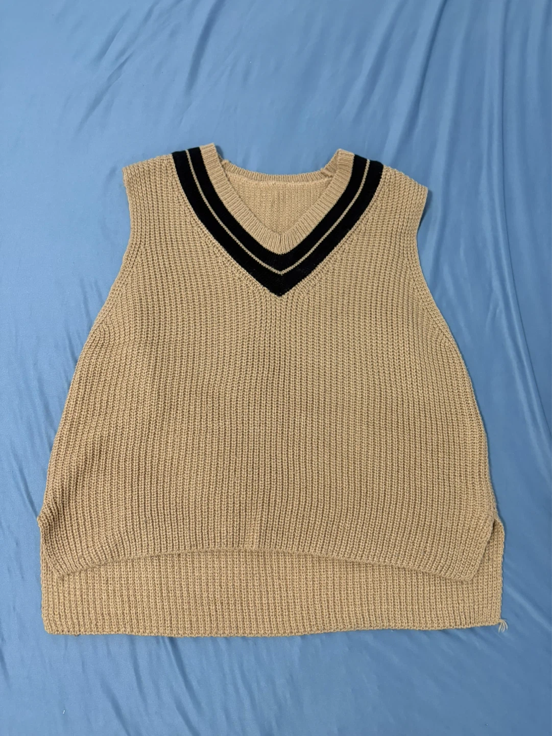 Sweater Vests $5 each or $15 for all 4 - photo 3