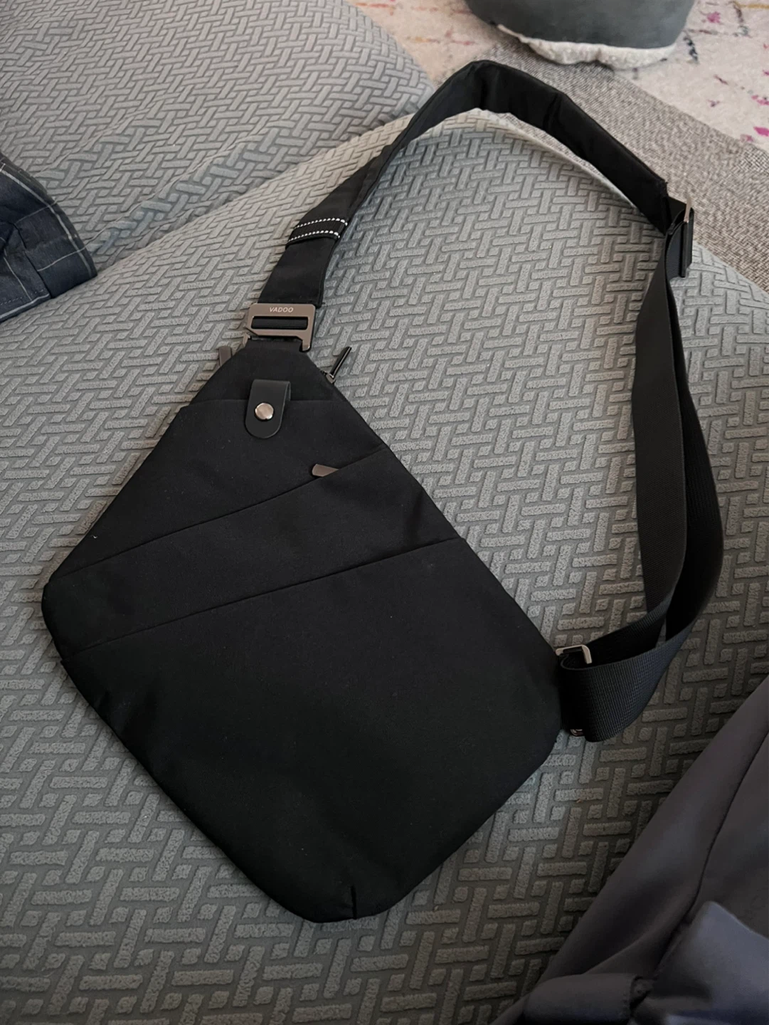 Vagoo Black Crossbody Sling Bag