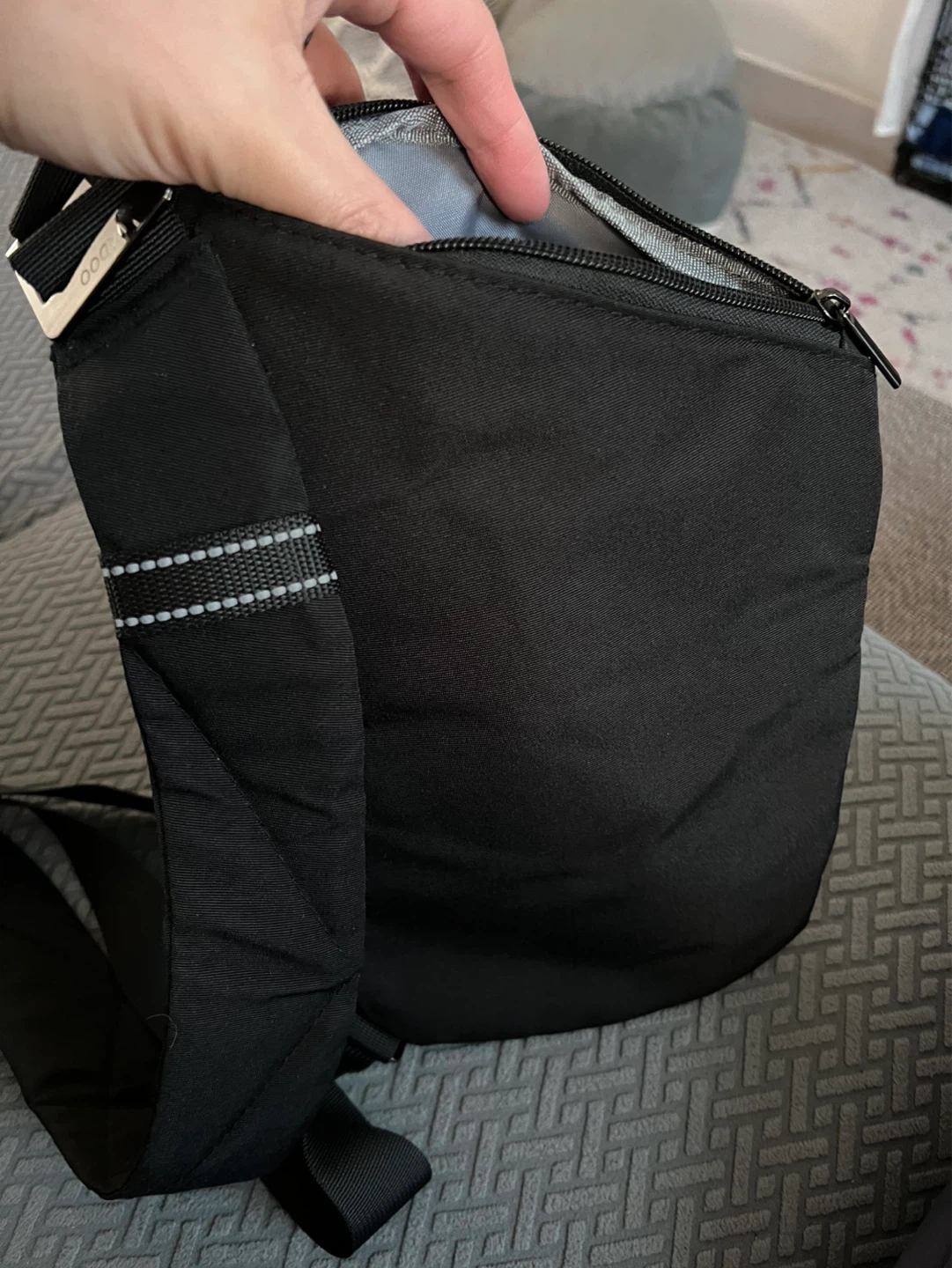 Vagoo Black Crossbody Sling Bag - photo 4