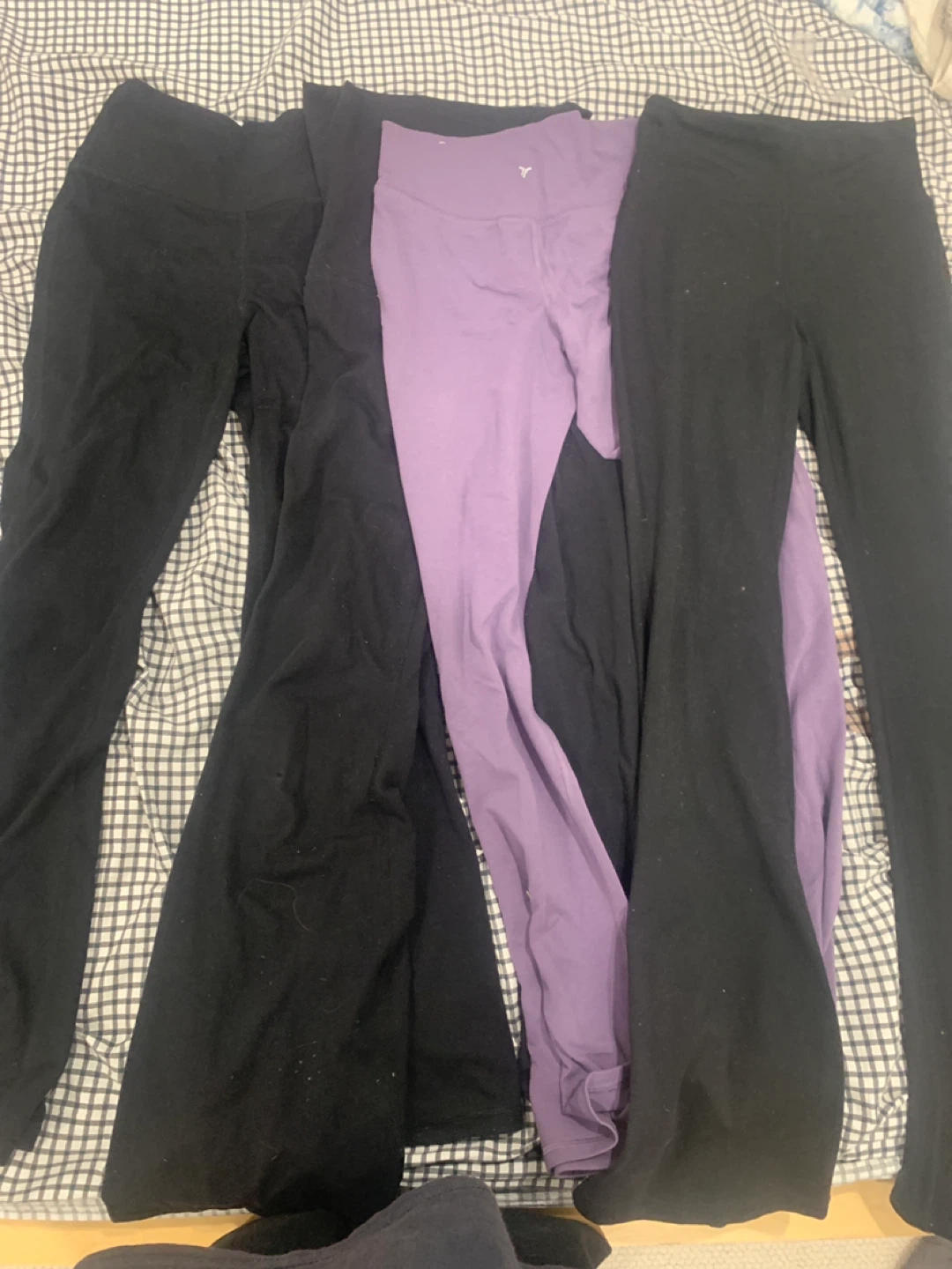 4 pairs of flared leggings