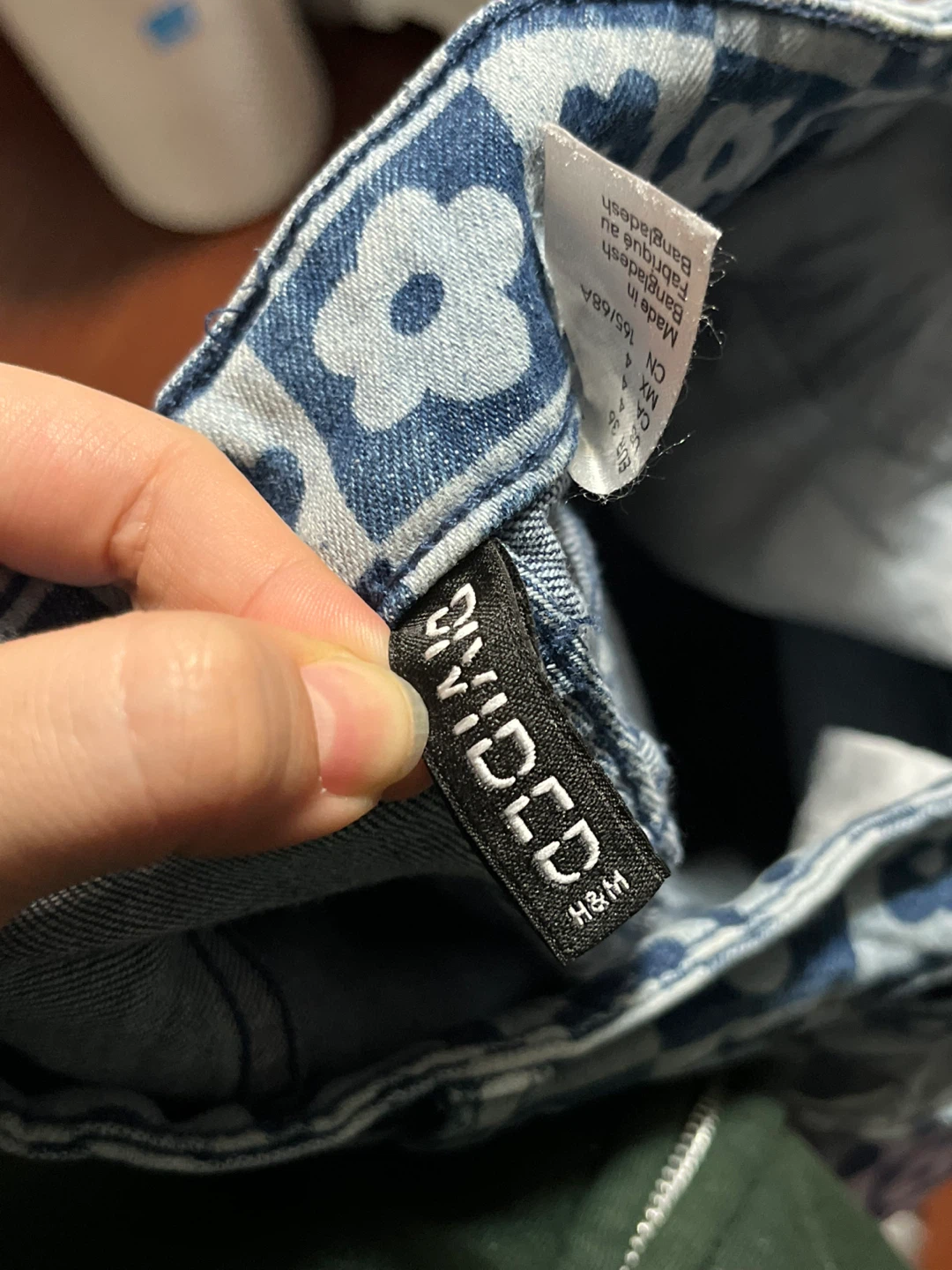 Low-rise Flower Pattern Jeans - photo 4