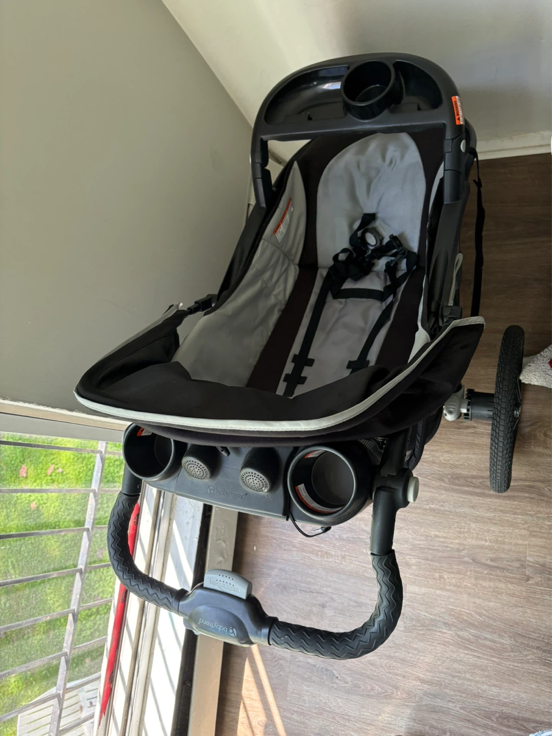 Baby Trend Jogger Stroller - photo 2