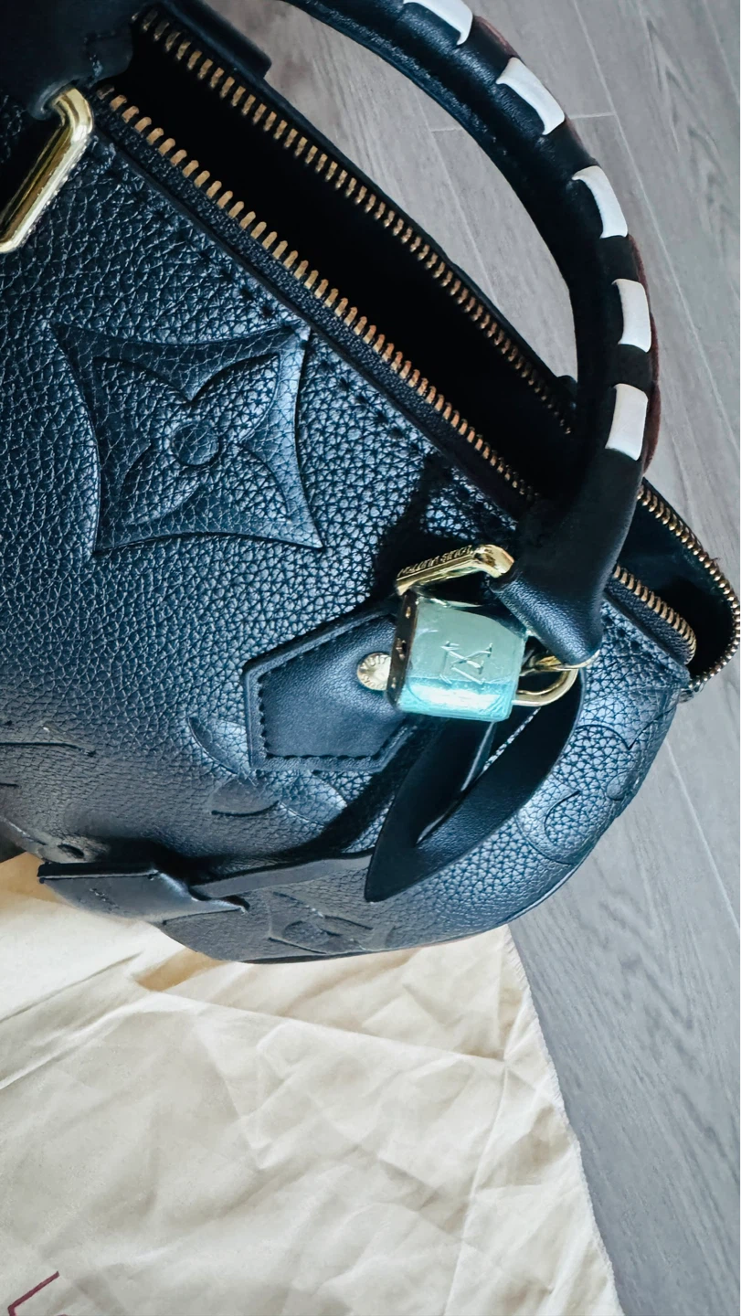 Brand new hand bag first copy - photo 2
