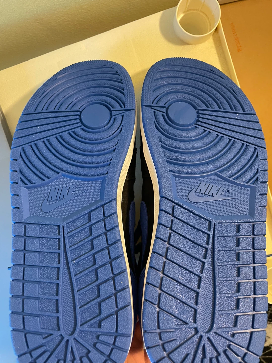 Air Jordan 1 High OG Royal Blue Suede Sneakers - photo 3
