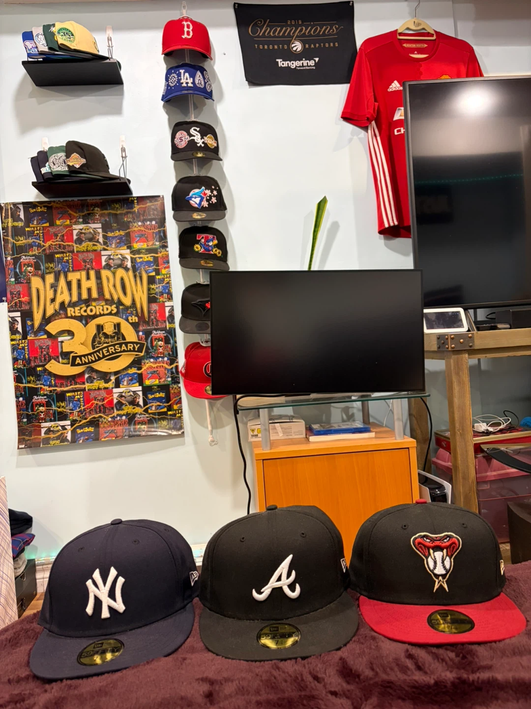 Six New Era Fitted’s 7 3/8 - photo 2